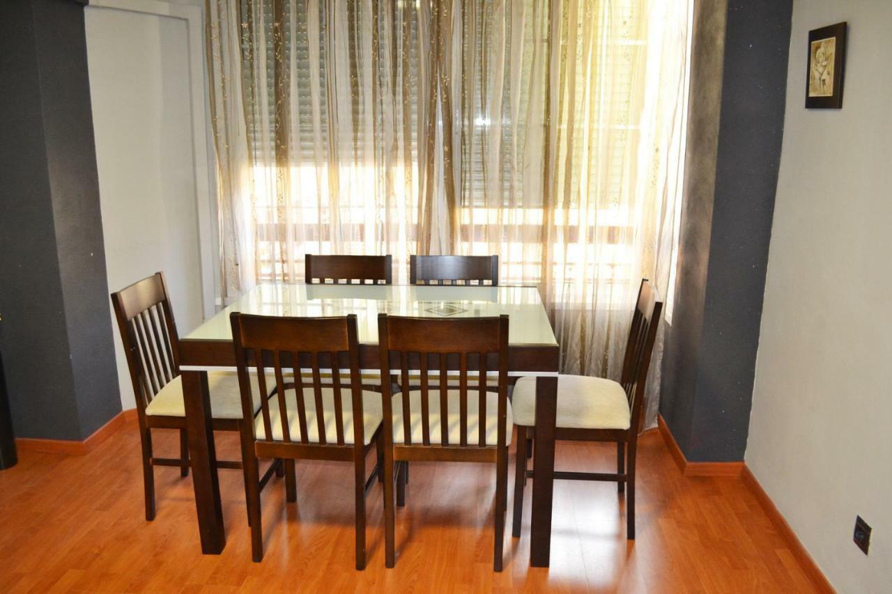 Apartamento Acogedor, Excelente Ubicacion, 10 Min Centro Apartment เซบีญา ภายนอก รูปภาพ