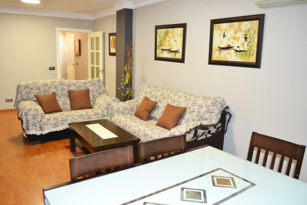 Apartamento Acogedor, Excelente Ubicacion, 10 Min Centro Apartment เซบีญา ภายนอก รูปภาพ